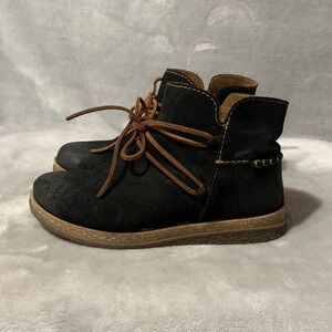 Born Boots Women's Size 10 Black Suede Calyn Ankle Lace-Up Zipper Flat Sole Flaw